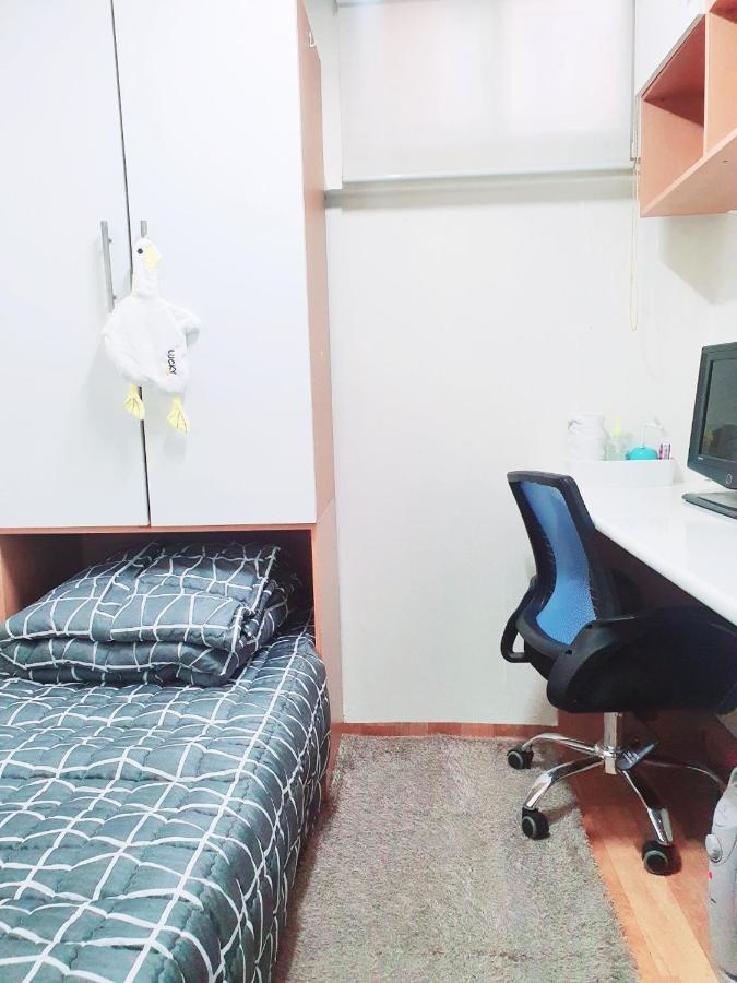 Hub House Livingtel Hostel Seoul Exterior photo