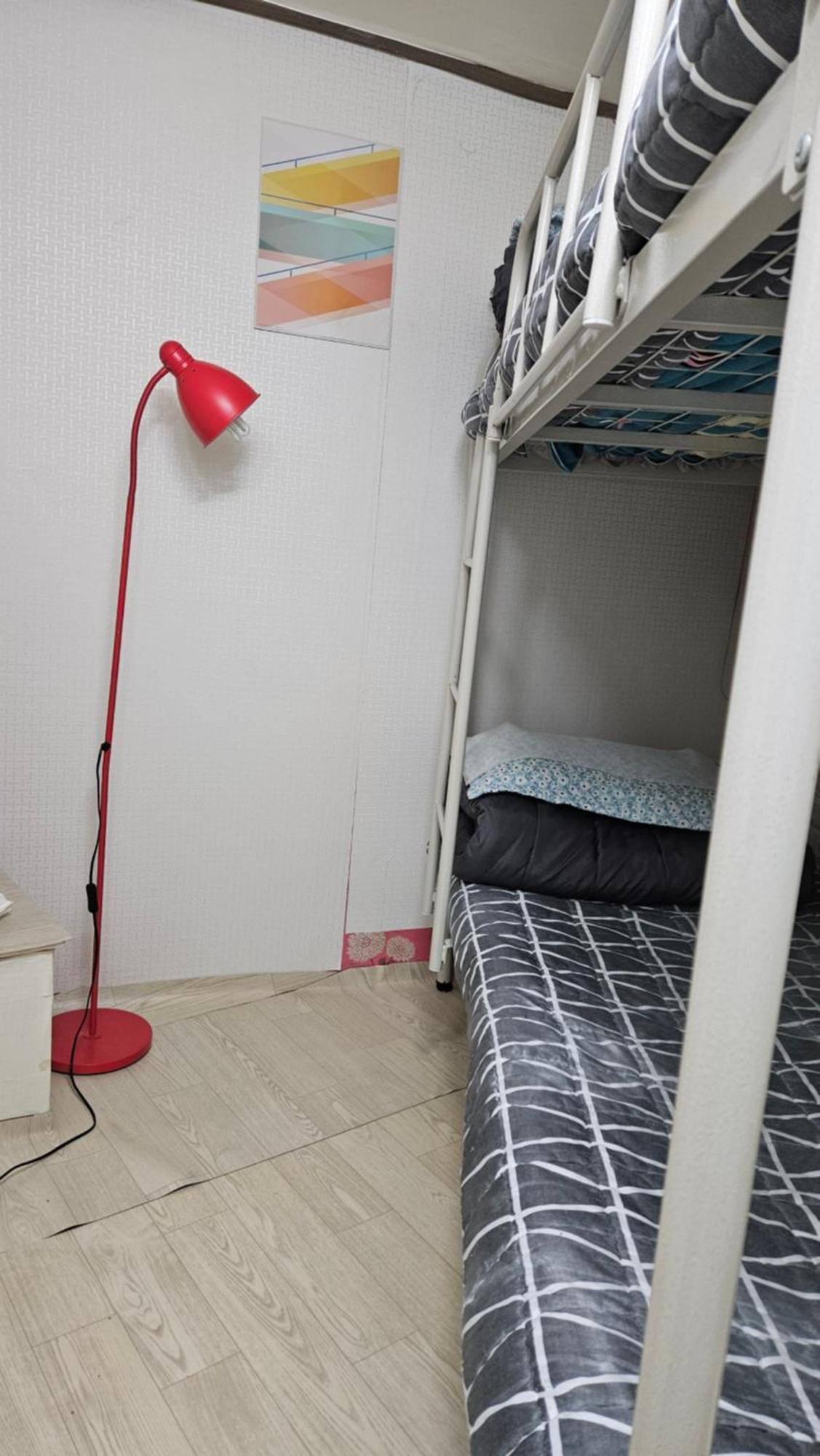 Hub House Livingtel Hostel Seoul Exterior photo